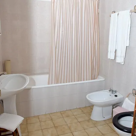 Affittacamere Residencial Albergaria *